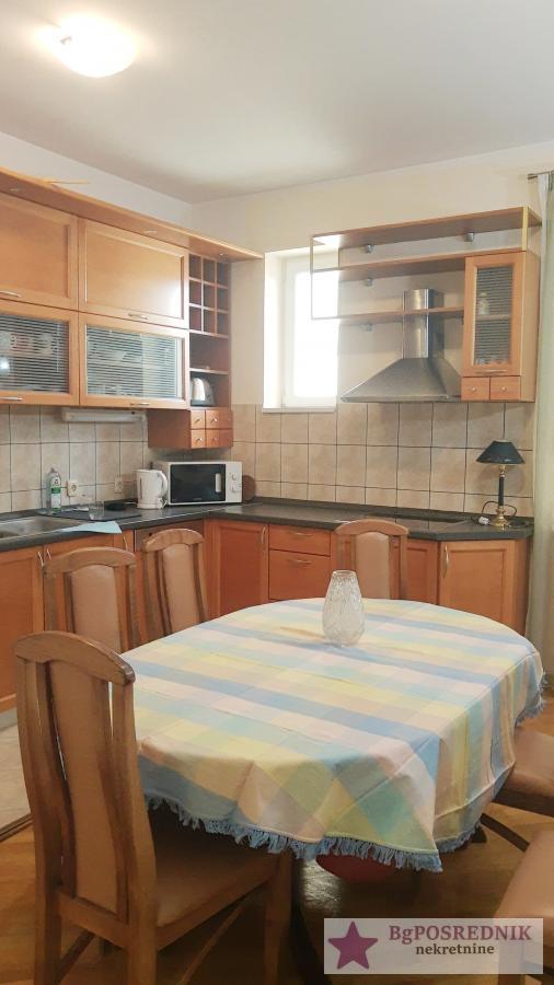 Stari grad, Narodno pozorište, Dobračina, 64m2 9