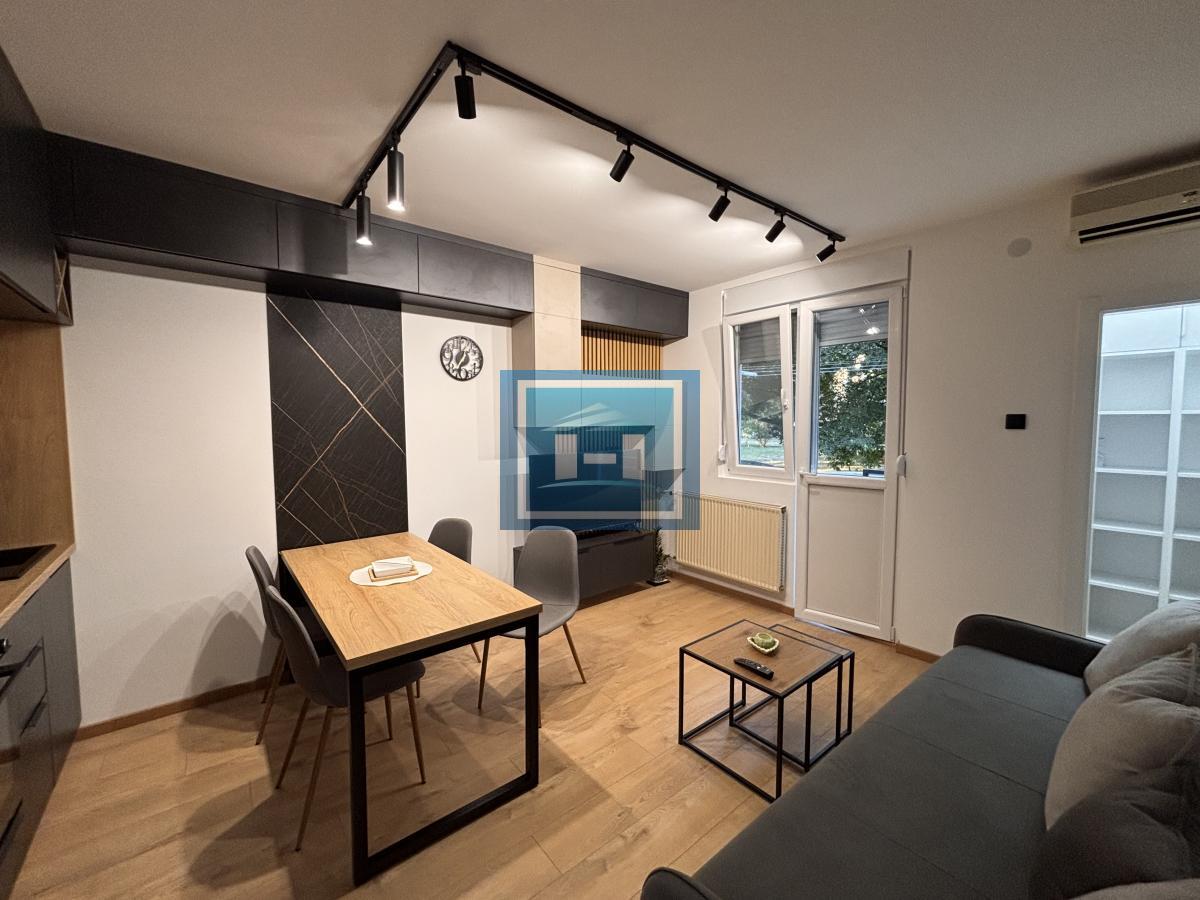 Uselite se bez stresa – savršena garsonjera od 23m², kao iz kataloga! 2