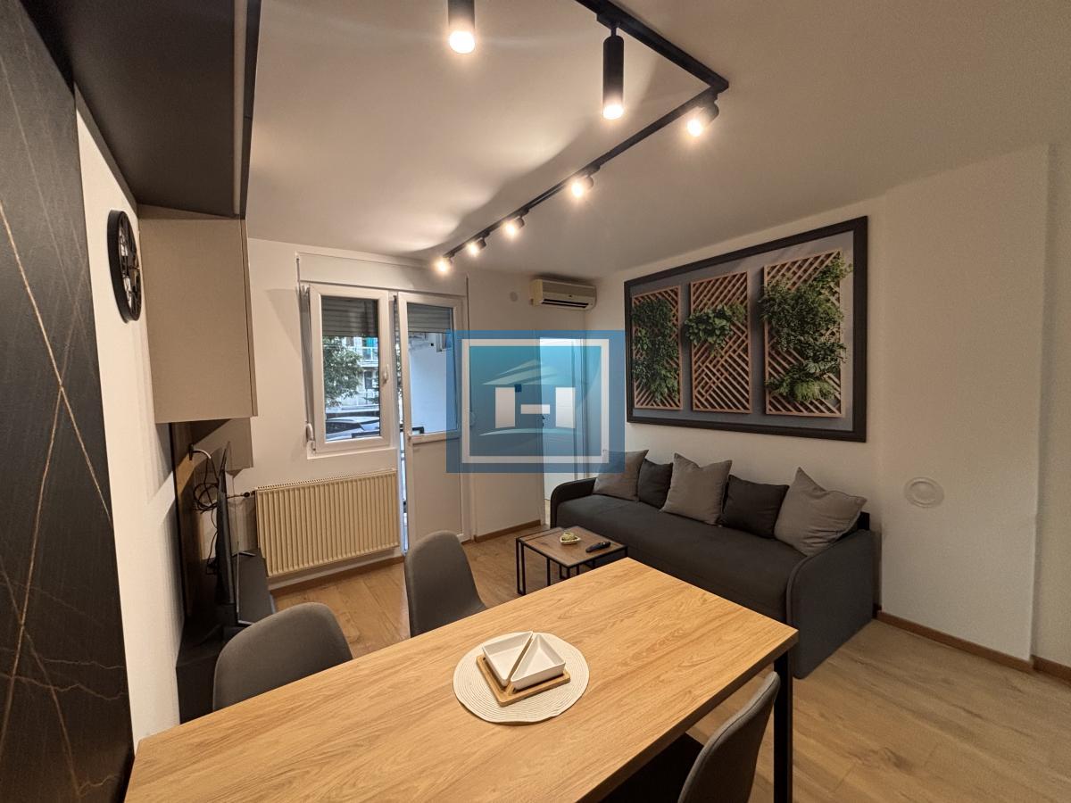 Uselite se bez stresa – savršena garsonjera od 23m², kao iz kataloga! 3
