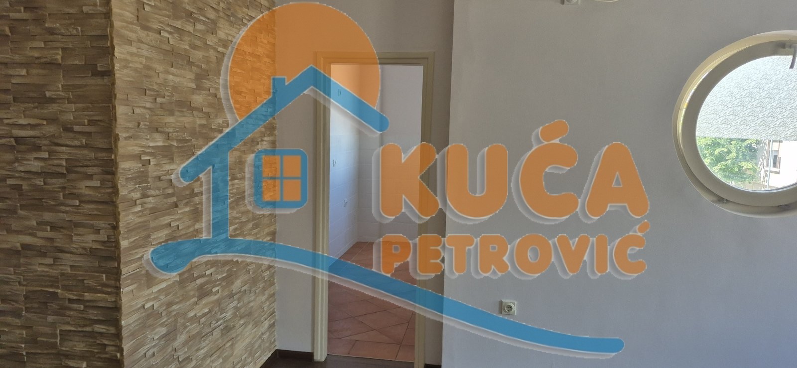 Dvosoban stan, 68 m2, Centar, Drvarska ID: i-014413 2