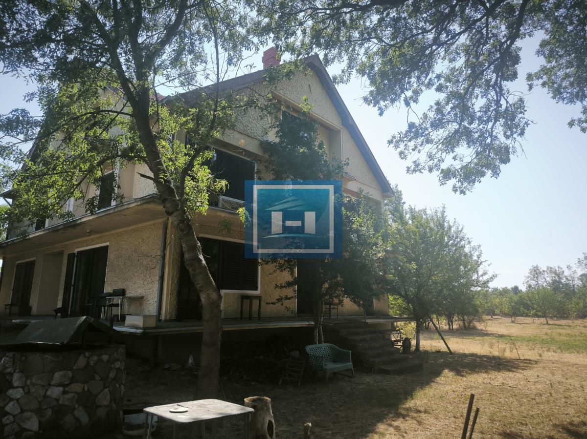 * NA PRODAJU – DVE KUĆE + POMOĆNI OBJEKAT NA VELIKOM PLACU – SELU VLAŠKA, KOD ĆUPRIJE * 5