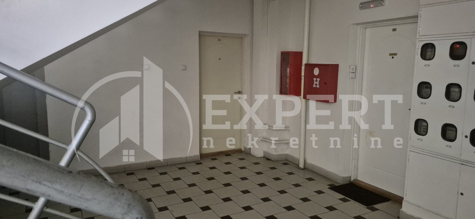 Dvosoban stan, 68 m2, Centar, Drvarska ID: i-014413 10