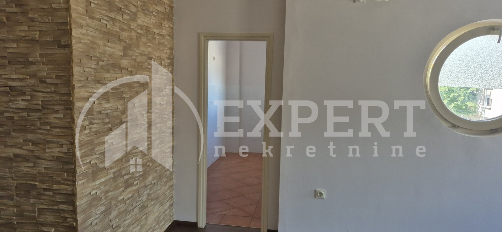 Dvosoban stan, 68 m2, Centar, Drvarska ID: i-014413 2