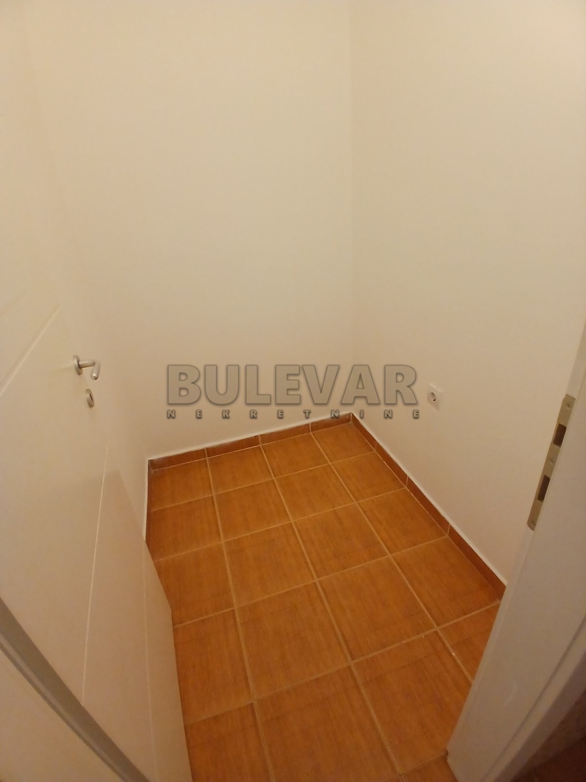 Lokal, 73 m2, Dom zdravlja, Vojvode Tankosića ID: i-014424 4