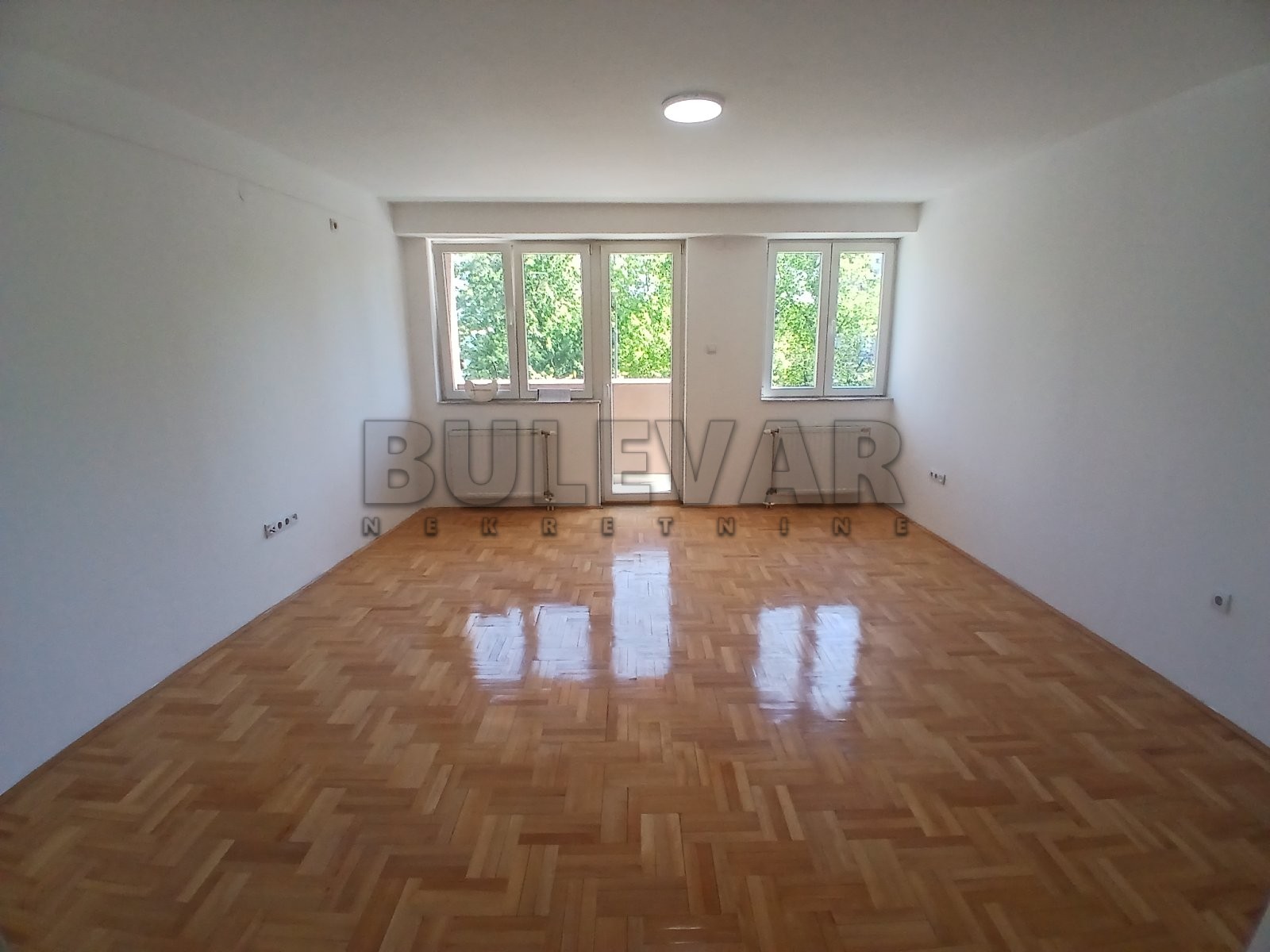 Lokal, 73 m2, Dom zdravlja, Vojvode Tankosića ID: i-014424 1