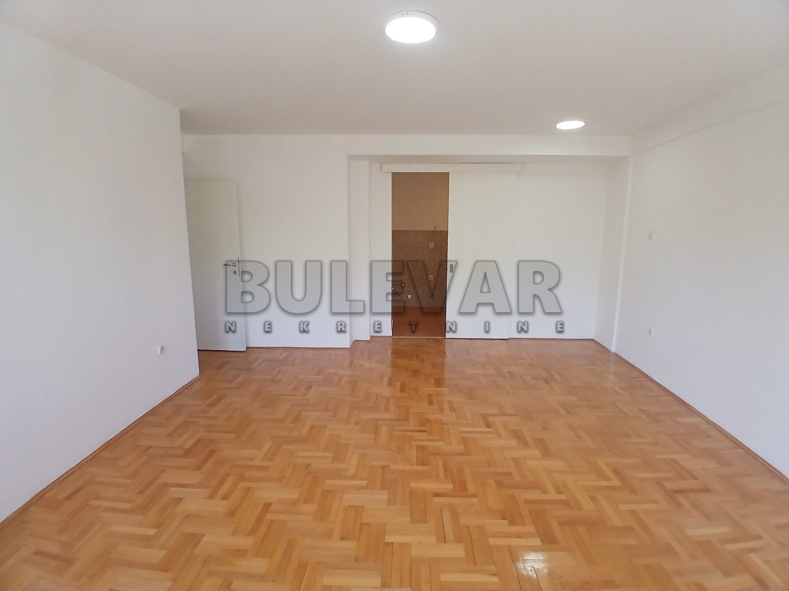 Lokal, 73 m2, Dom zdravlja, Vojvode Tankosića ID: i-014424 2