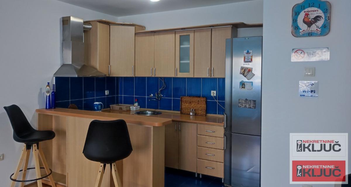 SOMBORSKI BULEVAR, 51m2, Dvosoban, Namešten 4