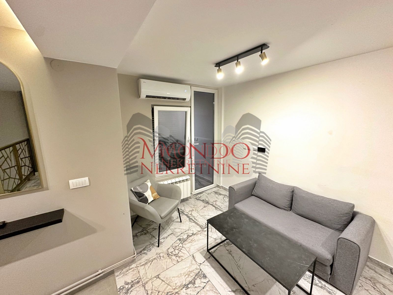 Lux jednoiposoban stan kod Čaira 3