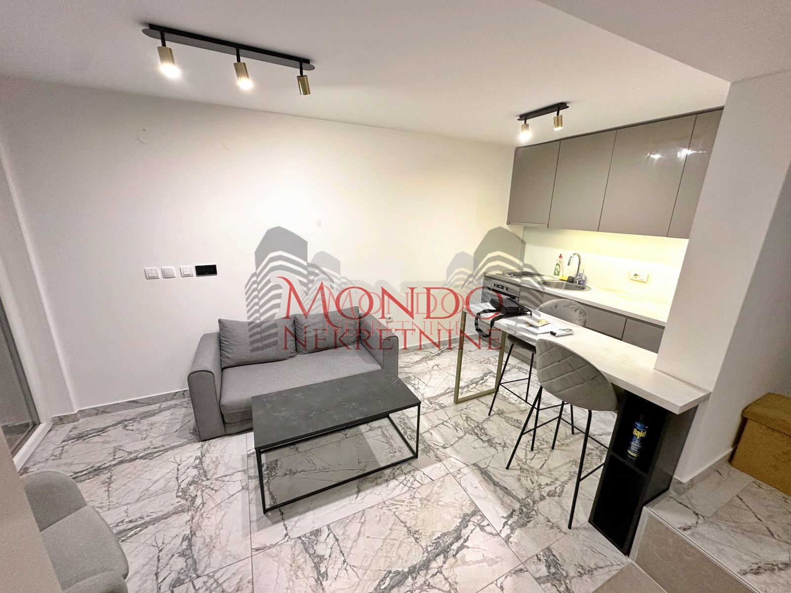 Lux jednoiposoban stan kod Čaira 2