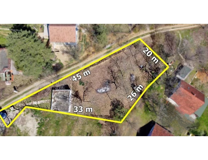 Na prodaju  Atraktivan plac u prelepoj prirodi 2