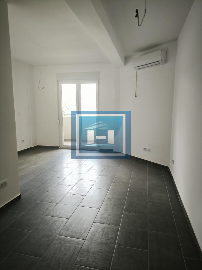 IZDAJE SE NOV, PROSTRAN STAN U CENTRU ĆUPRIJE – IDEALAN ZA PORODICE, FIRME I PRIVATNE DELATNOSTI 12