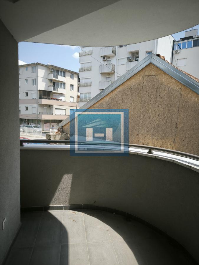 IZDAJE SE NOV, PROSTRAN STAN U CENTRU ĆUPRIJE – IDEALAN ZA PORODICE, FIRME I PRIVATNE DELATNOSTI 15