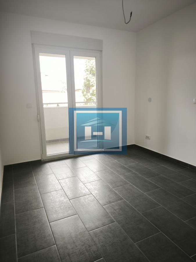 IZDAJE SE NOV, PROSTRAN STAN U CENTRU ĆUPRIJE – IDEALAN ZA PORODICE, FIRME I PRIVATNE DELATNOSTI 7