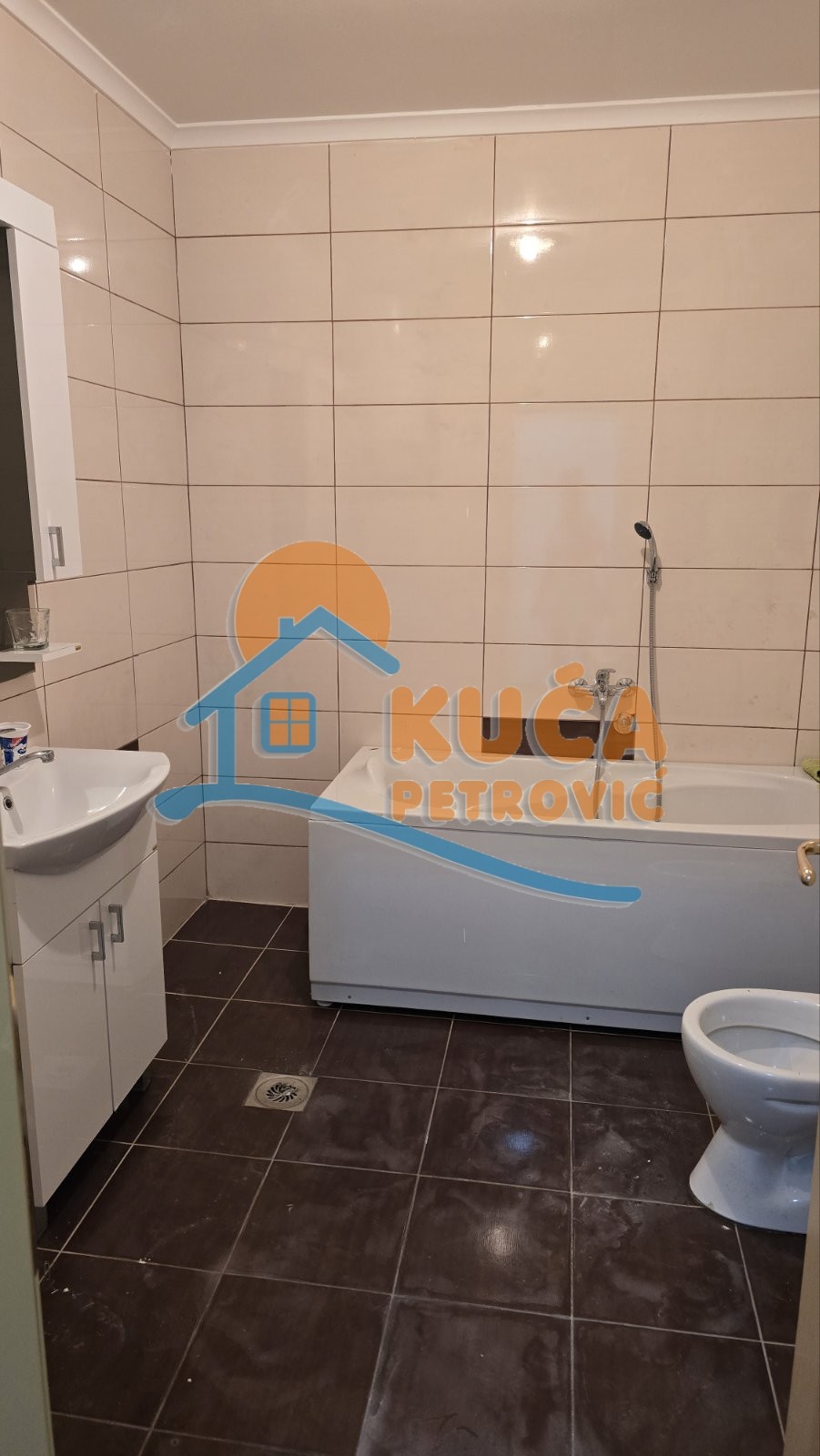 Lokal, 51 m2, Centar, Kralja Stefana Prvovenčanog ID: i-014443 9