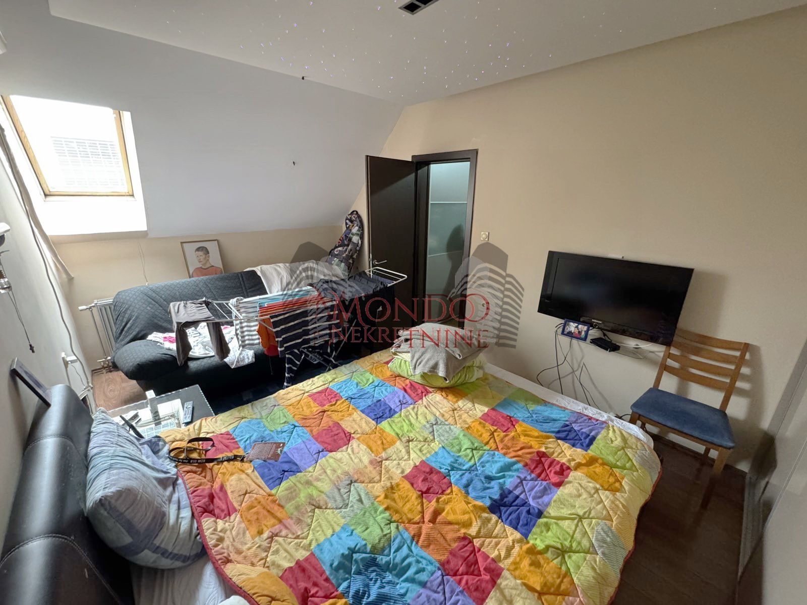 Trosoban stan u blizini Crvenog pevca, ul Dragise Cvetkovica 12