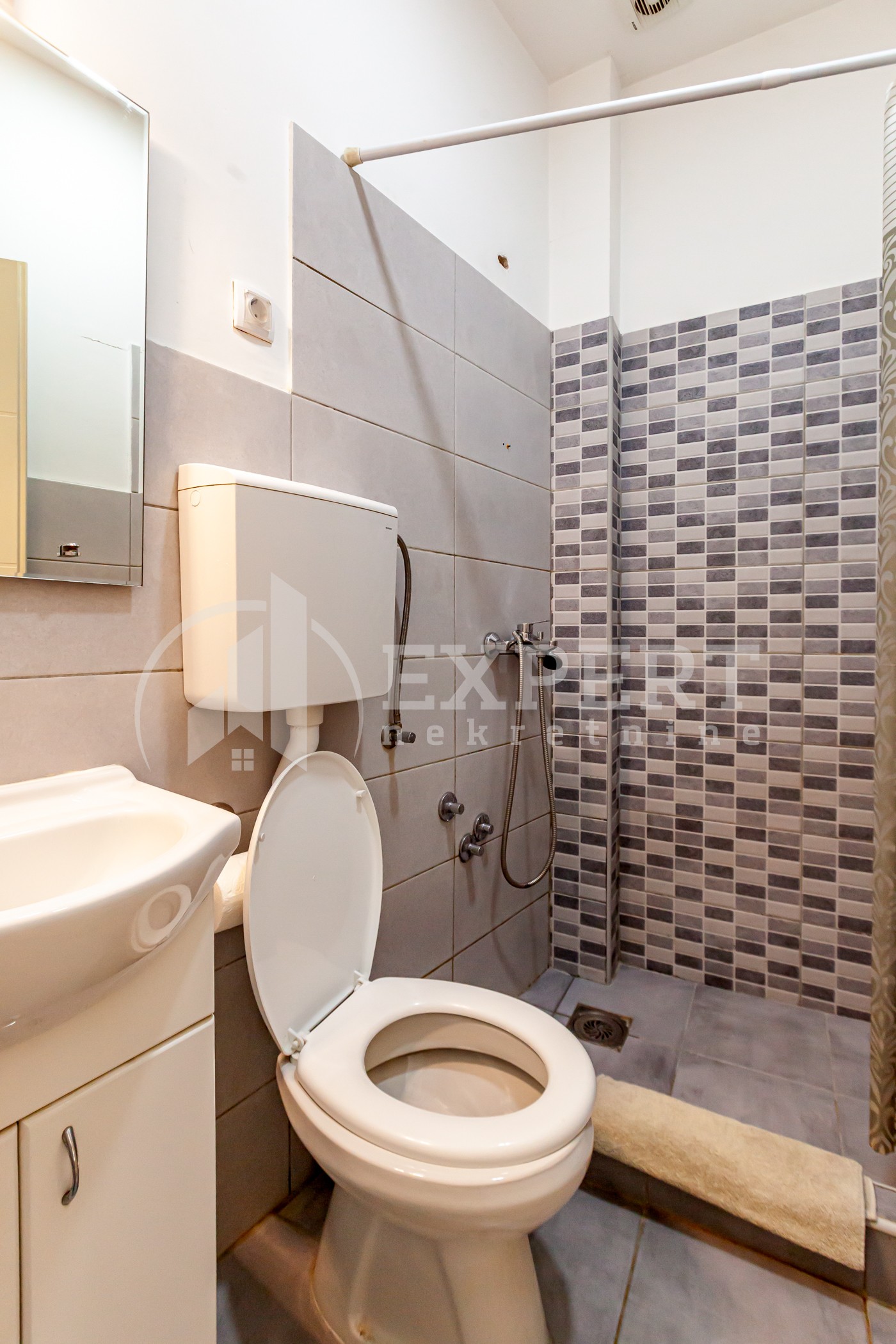 četvorosobna kuća, 150 m2, Obilićev Venac, Obilićev venac ID: p-014449 11