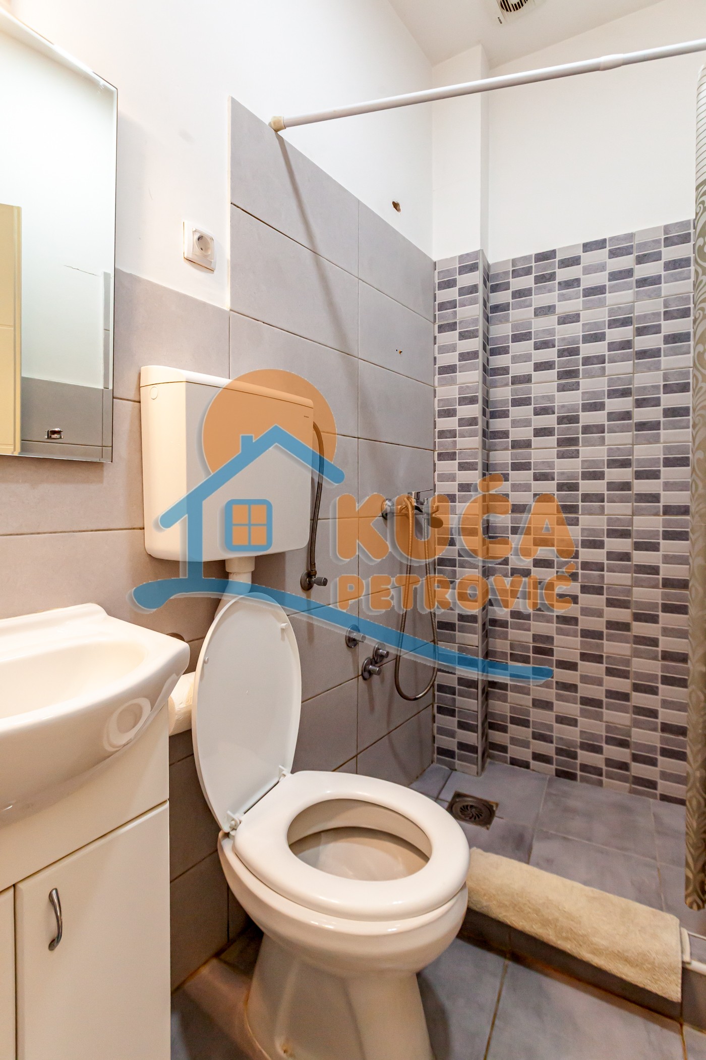 četvorosobna kuća, 150 m2, Obilićev Venac, Obilićev venac ID: p-014449 11