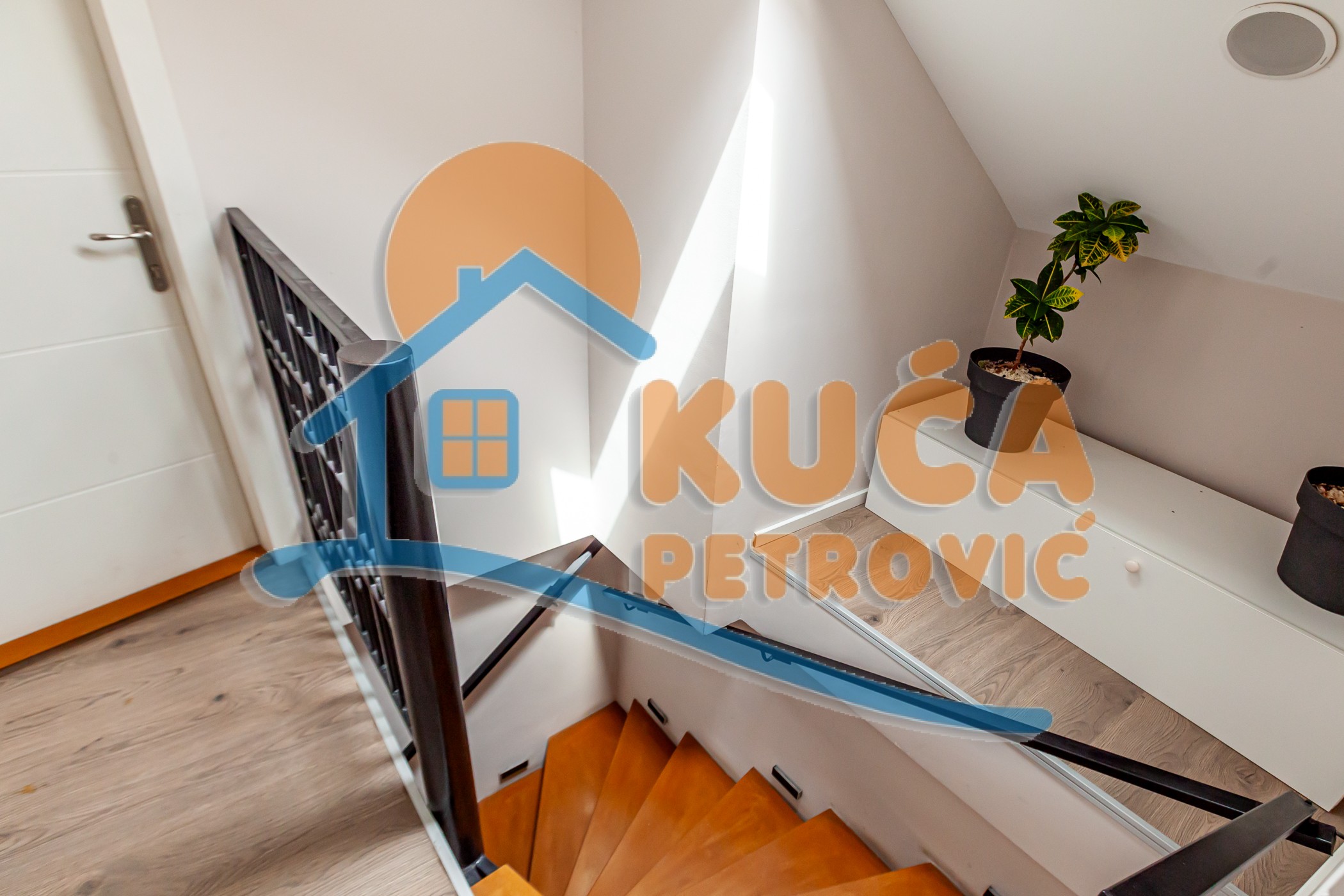 četvorosobna kuća, 150 m2, Obilićev Venac, Obilićev venac ID: p-014449 15