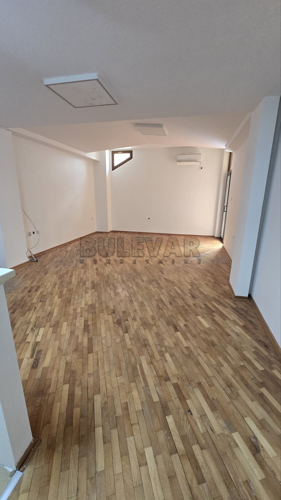 Lokal, 51 m2, Centar, Kralja Stefana Prvovenčanog ID: i-014443 1