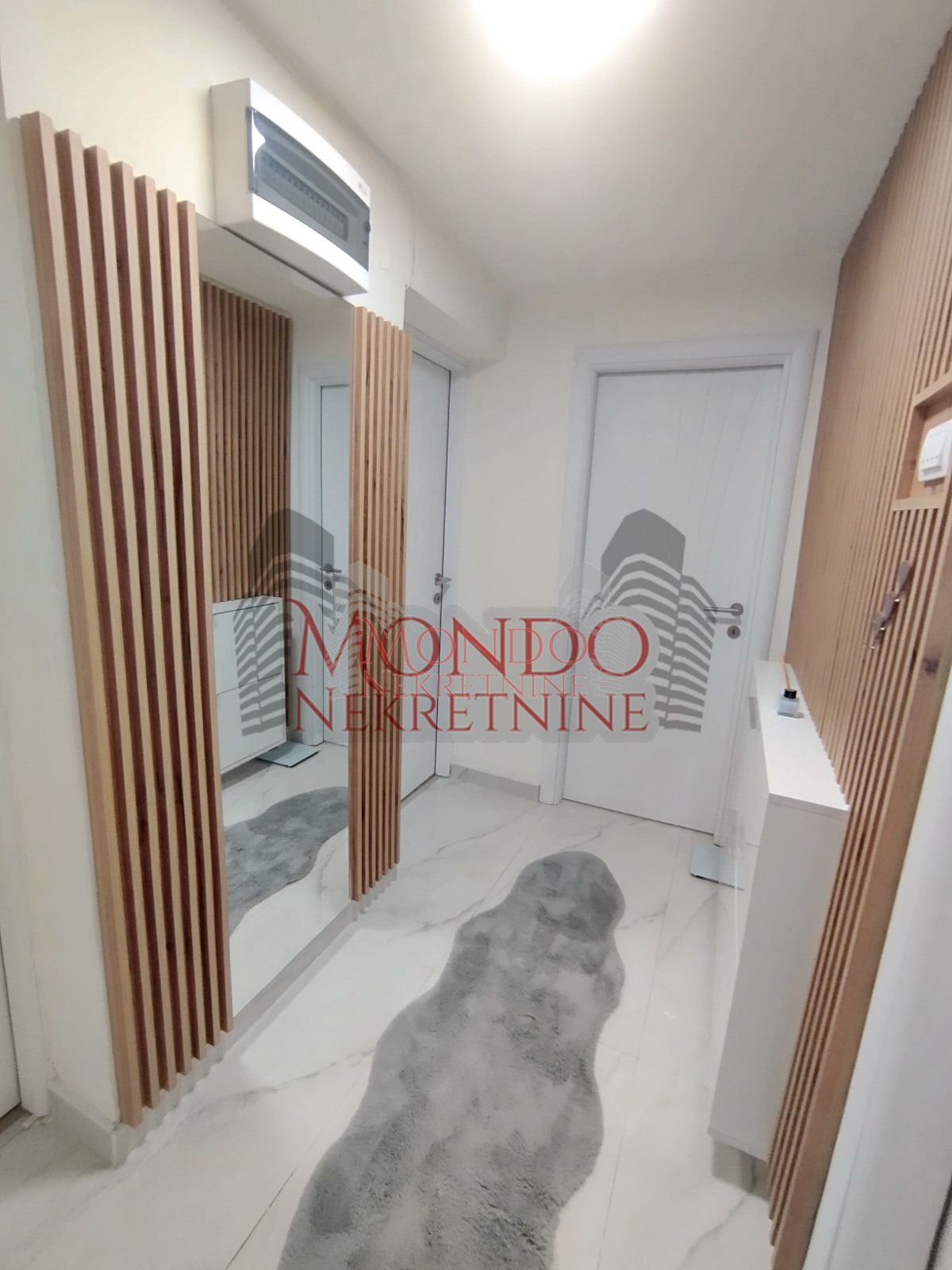 Dvosoban stan u blizini parka Svetog Save 9