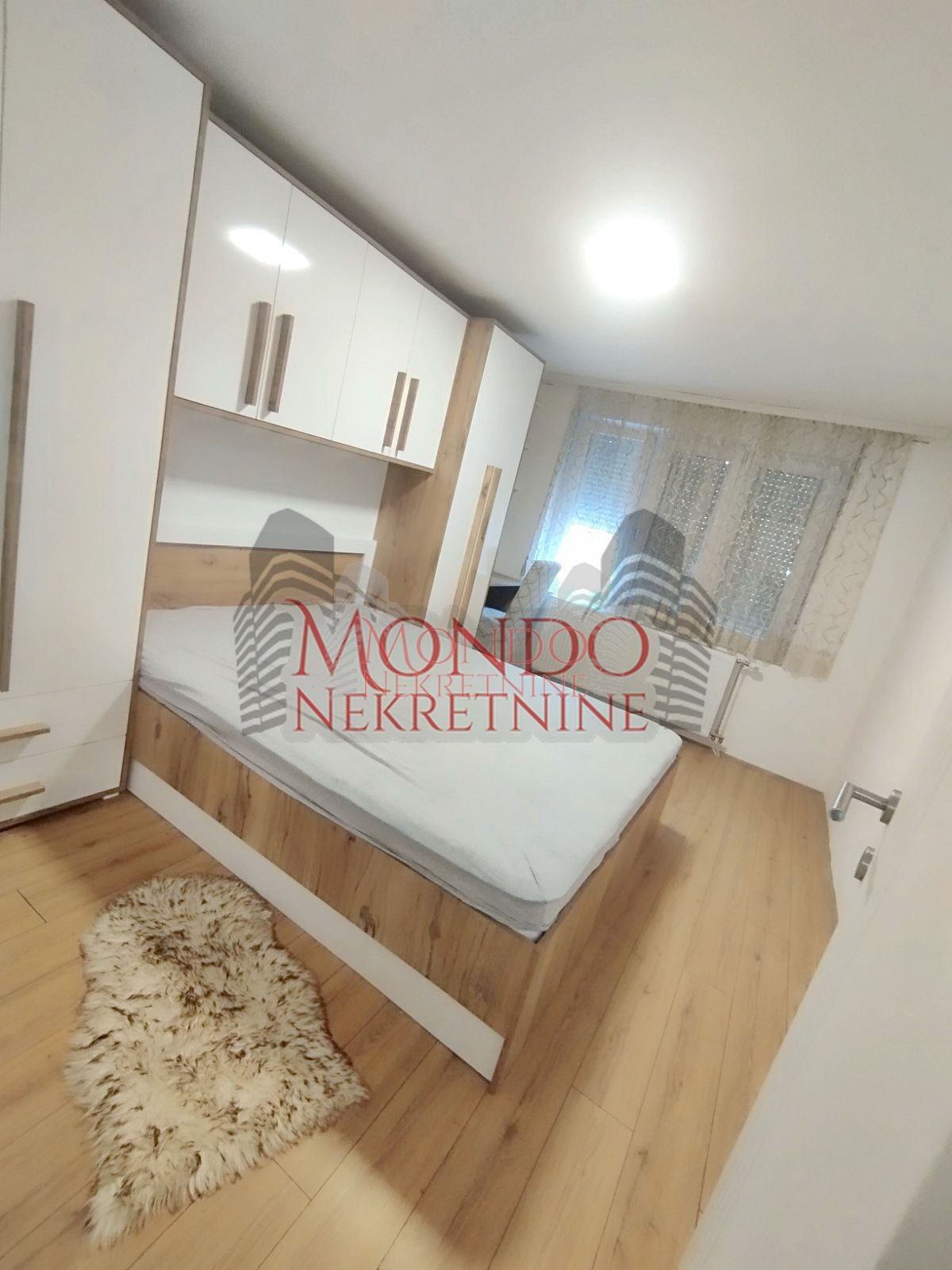 Dvosoban stan u blizini parka Svetog Save 5