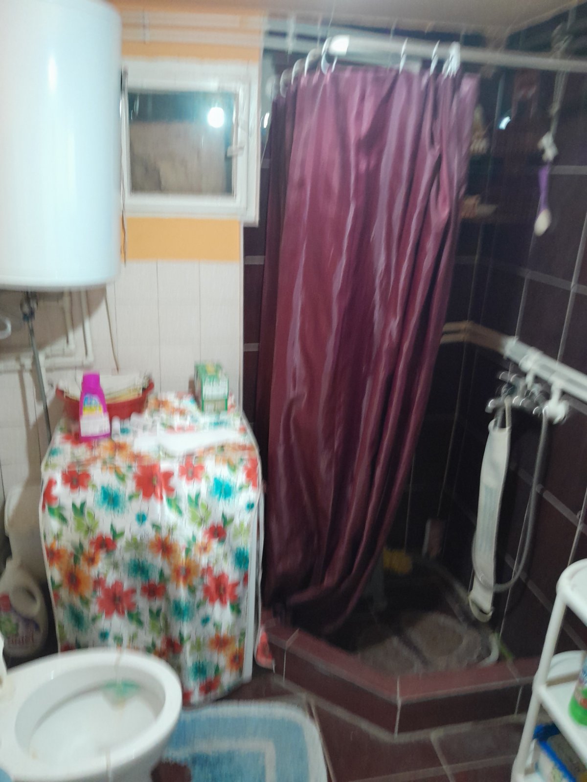 Prodajem kucu u centru Kovina 5