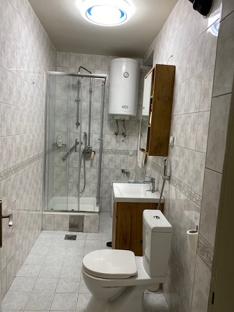 Prodajem cetvorosoban stan kod Gradske bolnice 4