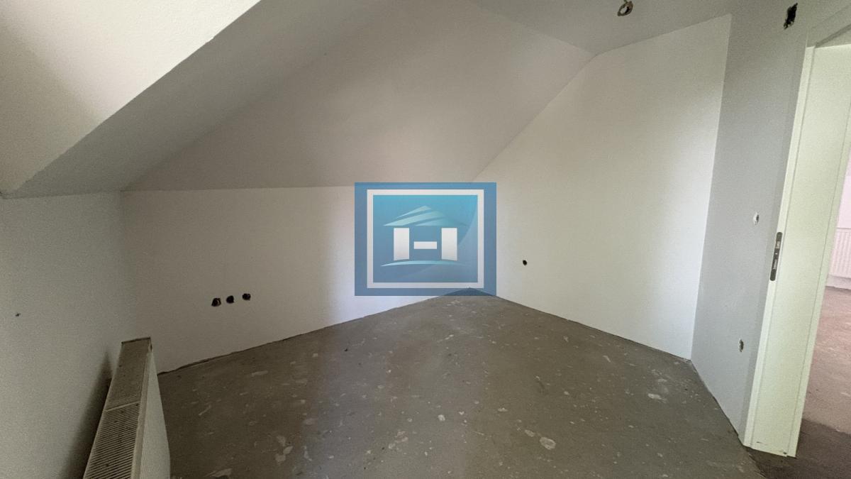 Na prodaju kuća u izgradnji – mirna lokacija, blizu centra! 11