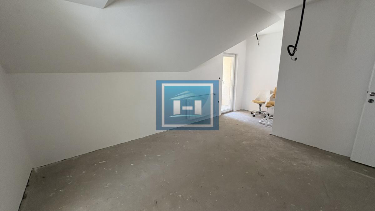 Na prodaju kuća u izgradnji – mirna lokacija, blizu centra! 13