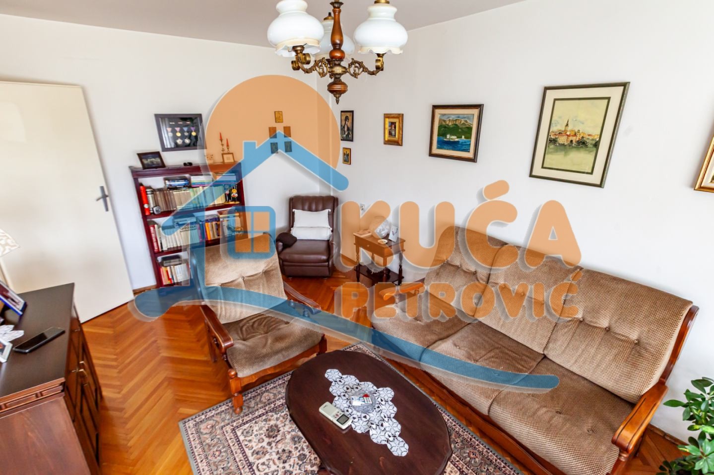 Trosoban stan, 75 m2, Centar, Trg kralja Aleksandra Ujedinitelja ID: p-014453 3