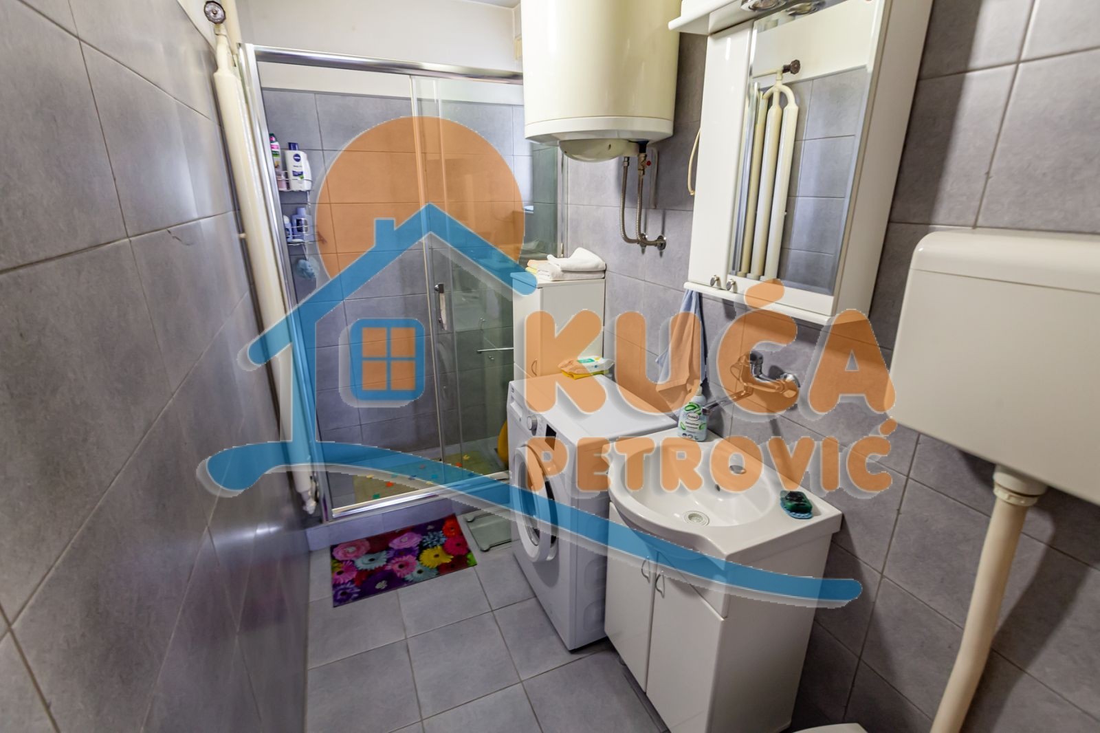 Trosoban stan, 75 m2, Centar, Trg kralja Aleksandra Ujedinitelja ID: p-014453 19