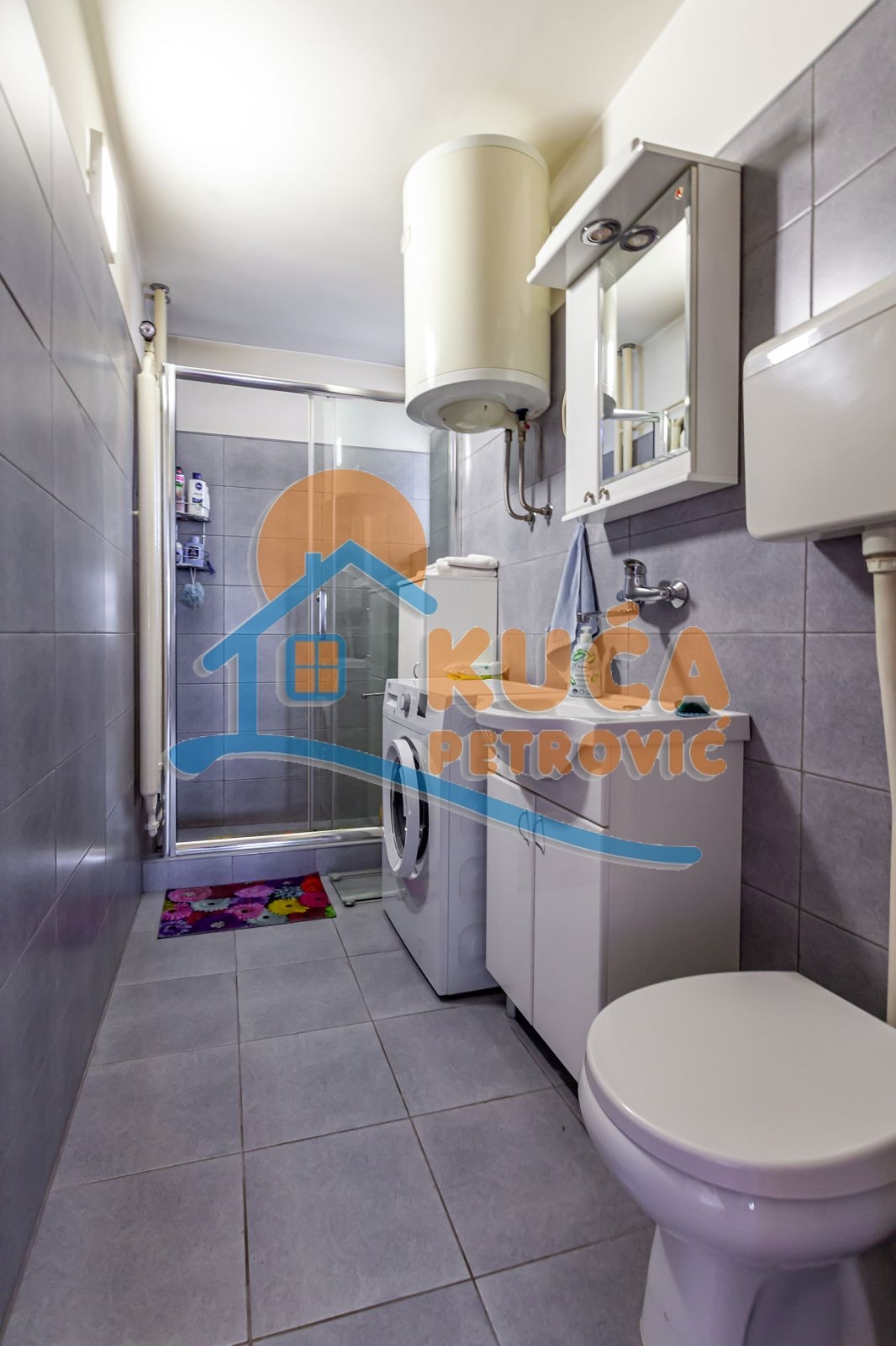 Trosoban stan, 75 m2, Centar, Trg kralja Aleksandra Ujedinitelja ID: p-014453 20