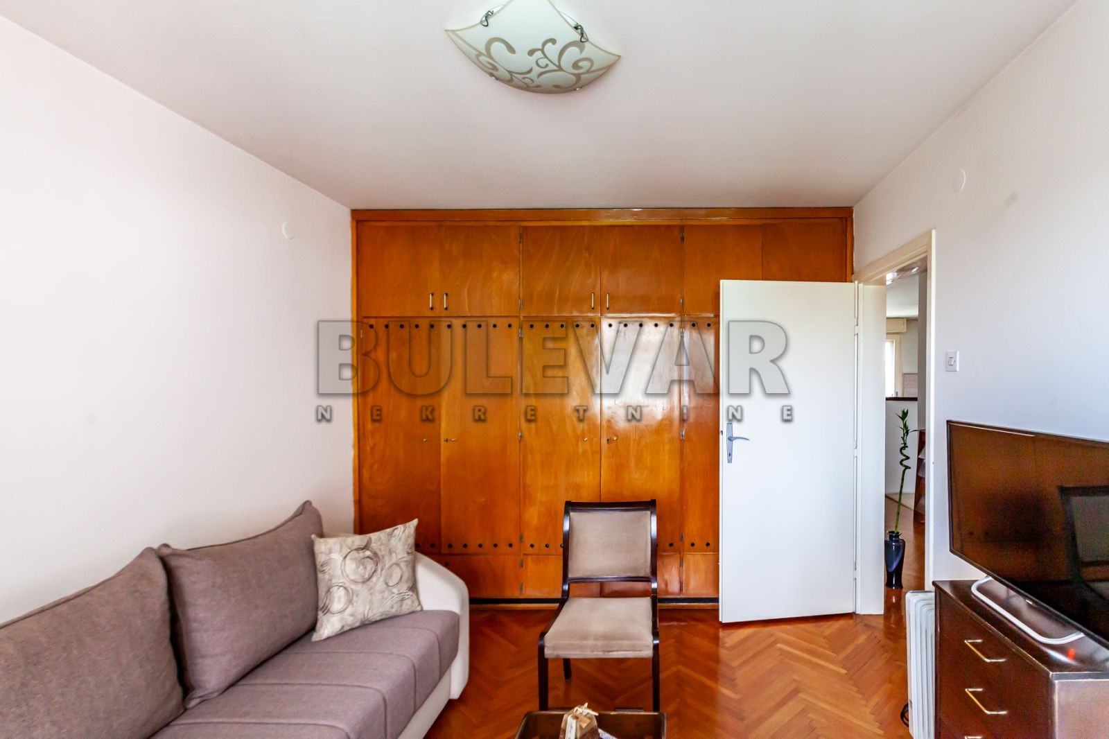 Trosoban stan, 75 m2, Centar, Trg kralja Aleksandra Ujedinitelja ID: p-014453 14