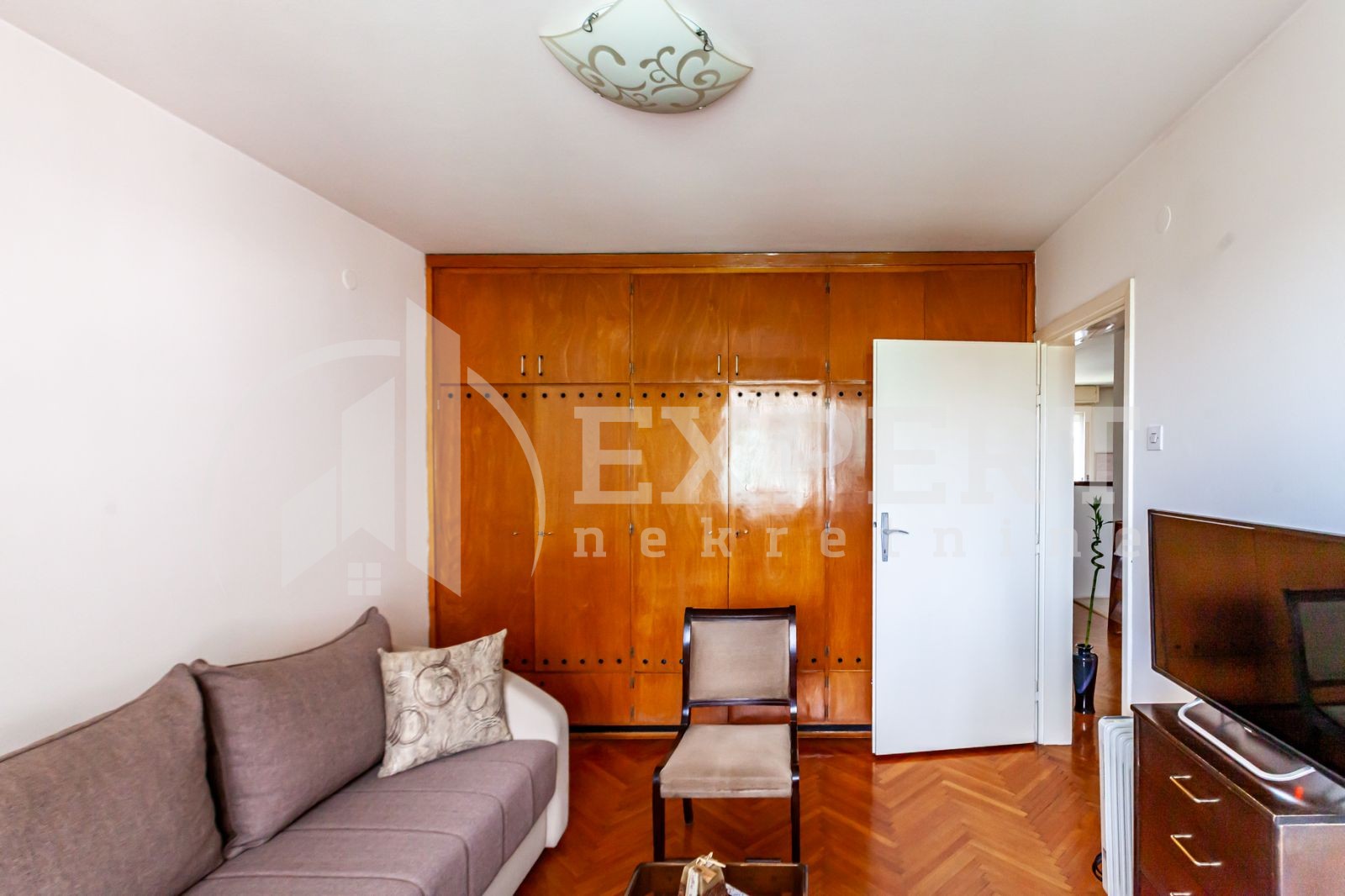 Trosoban stan, 75 m2, Centar, Trg kralja Aleksandra Ujedinitelja ID: p-014453 14