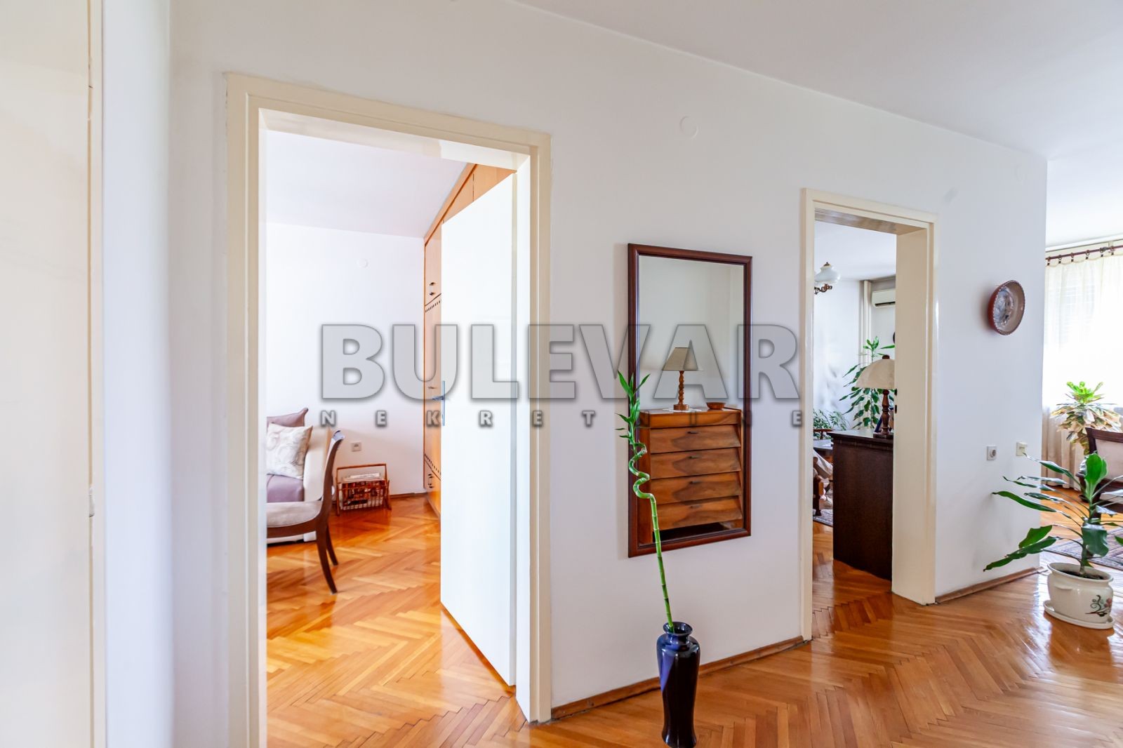 Trosoban stan, 75 m2, Centar, Trg kralja Aleksandra Ujedinitelja ID: p-014453 10