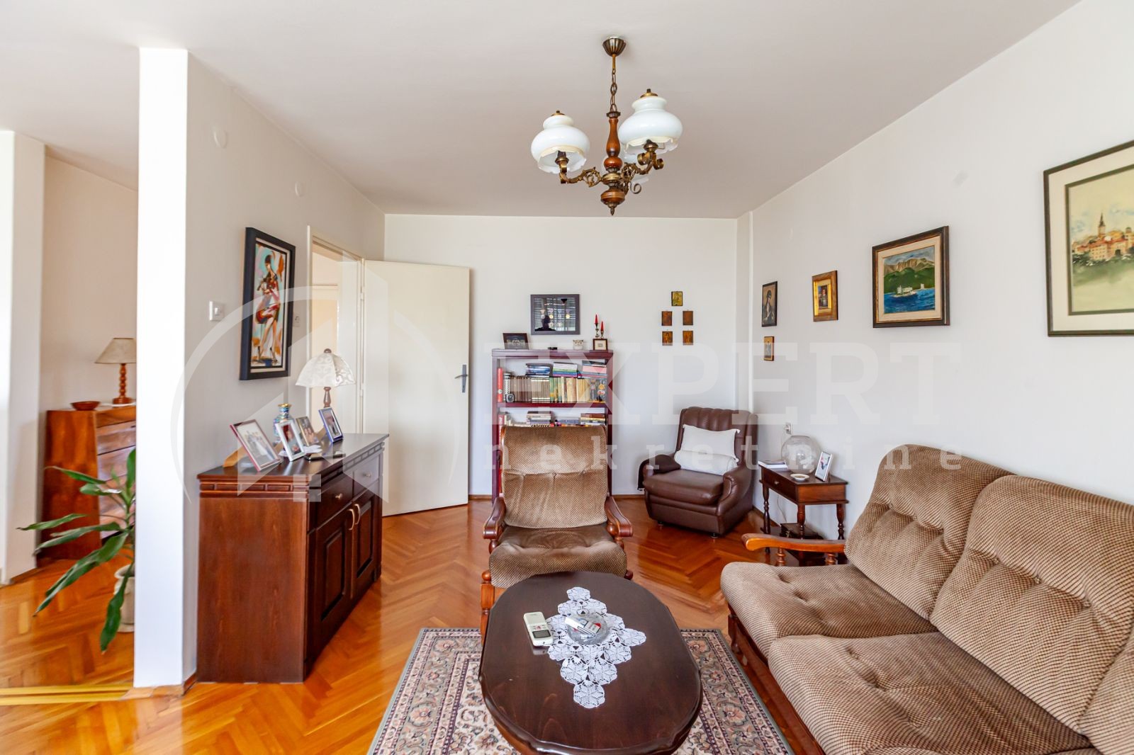 Trosoban stan, 75 m2, Centar, Trg kralja Aleksandra Ujedinitelja ID: p-014453 2