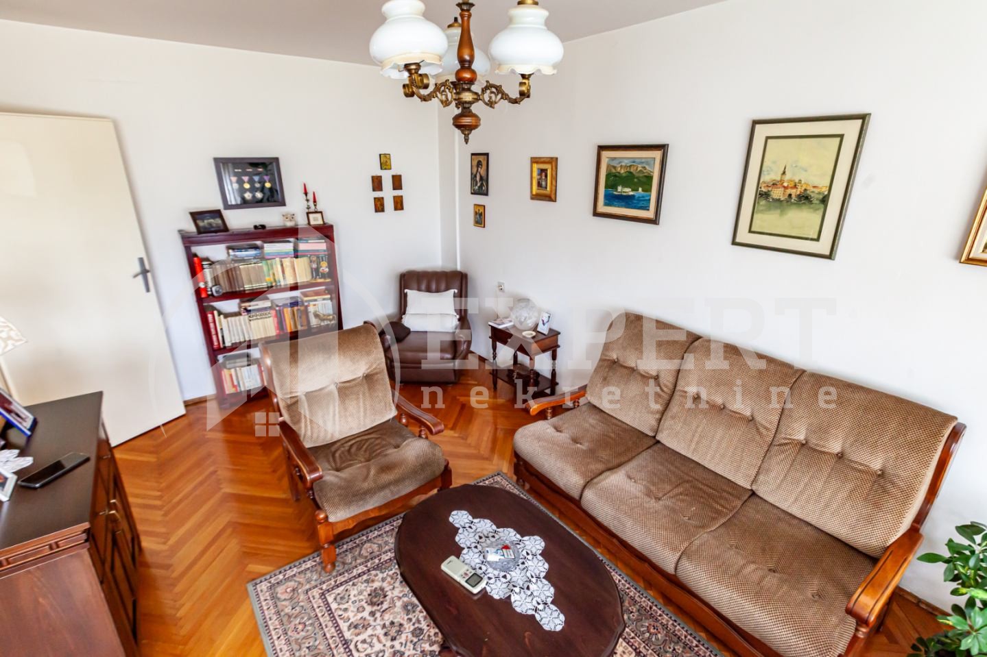 Trosoban stan, 75 m2, Centar, Trg kralja Aleksandra Ujedinitelja ID: p-014453 3