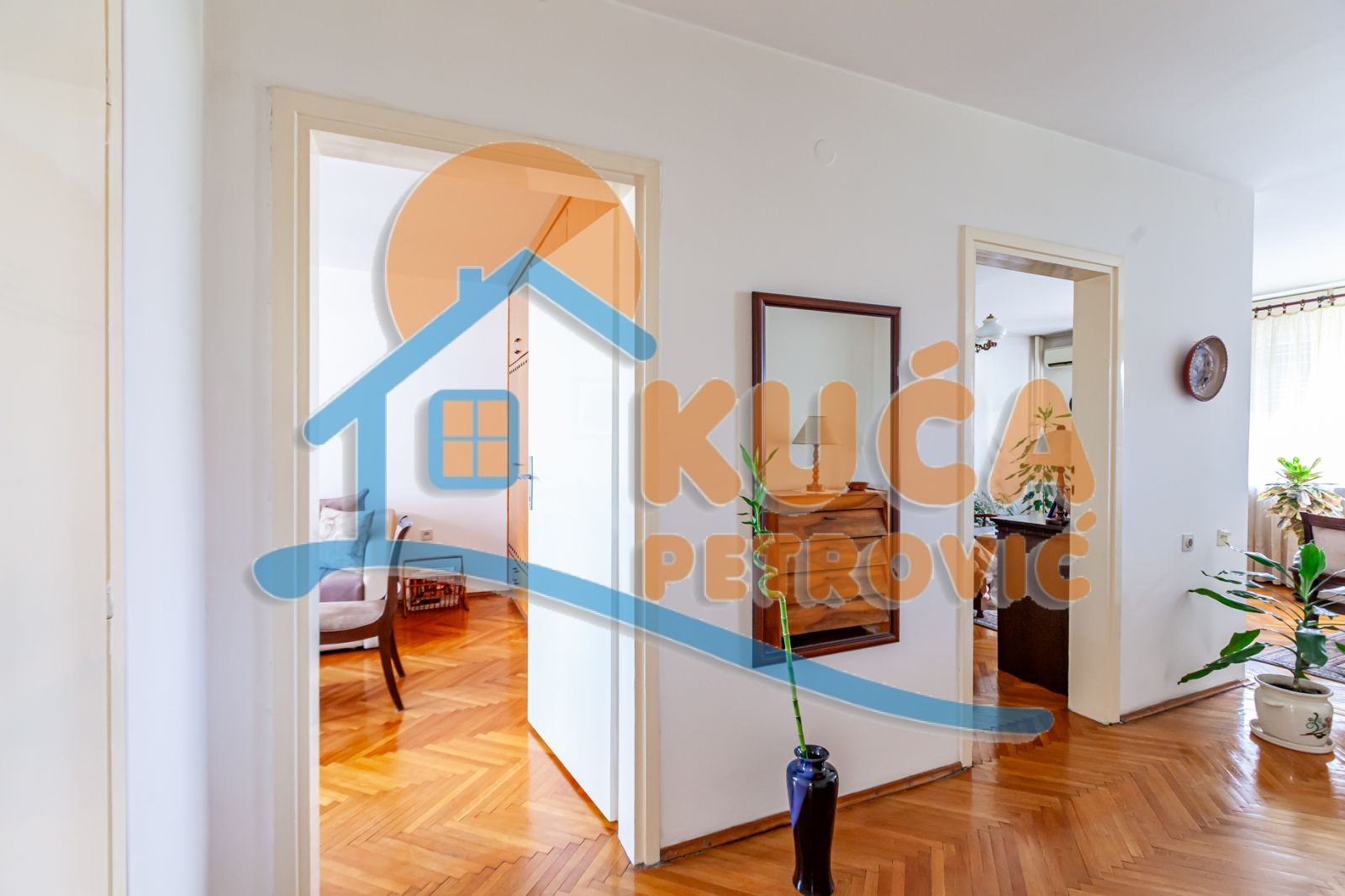 Trosoban stan, 75 m2, Centar, Trg kralja Aleksandra Ujedinitelja ID: p-014453 10