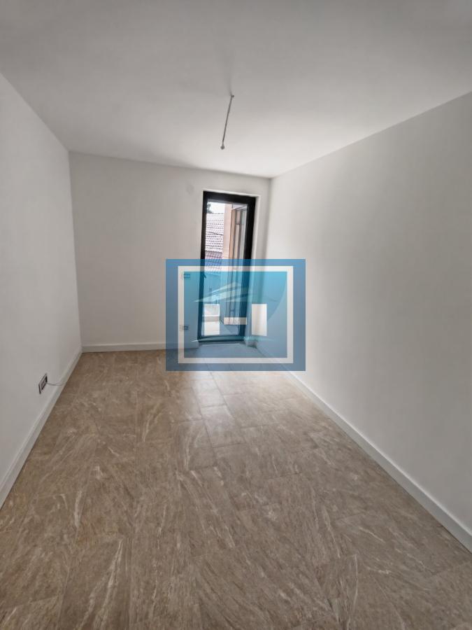 Odmah useljiv trosoban stan u novogradnji 5