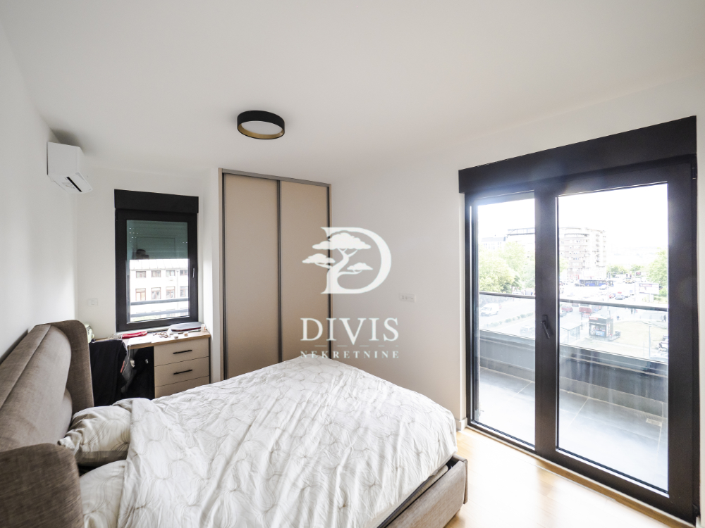 Prodaje se odlican nov  cetvorosoban stan  88m2  Save Maškovića 5