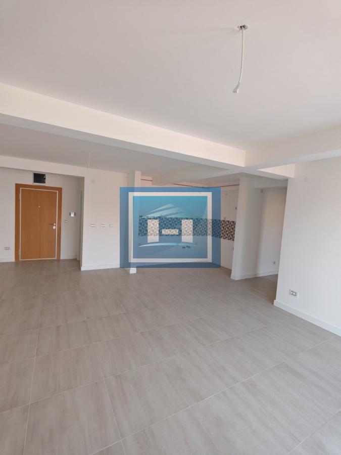 Trosoban stan u novogradnji odmah useljiv 9