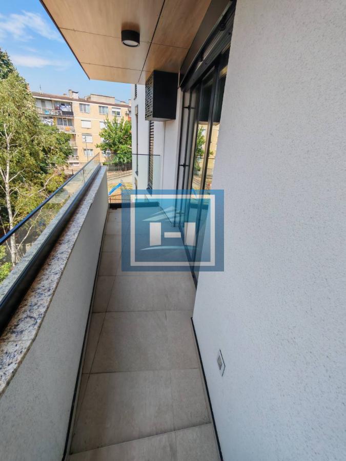 Trosoban stan u novogradnji odmah useljiv 16