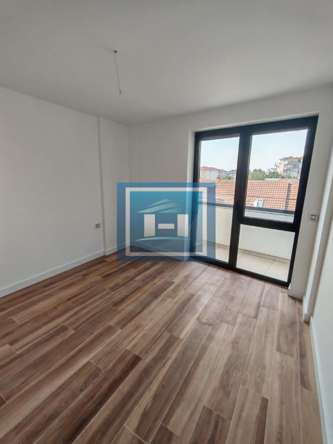 Trosoban stan u novogradnji odmah useljiv 17