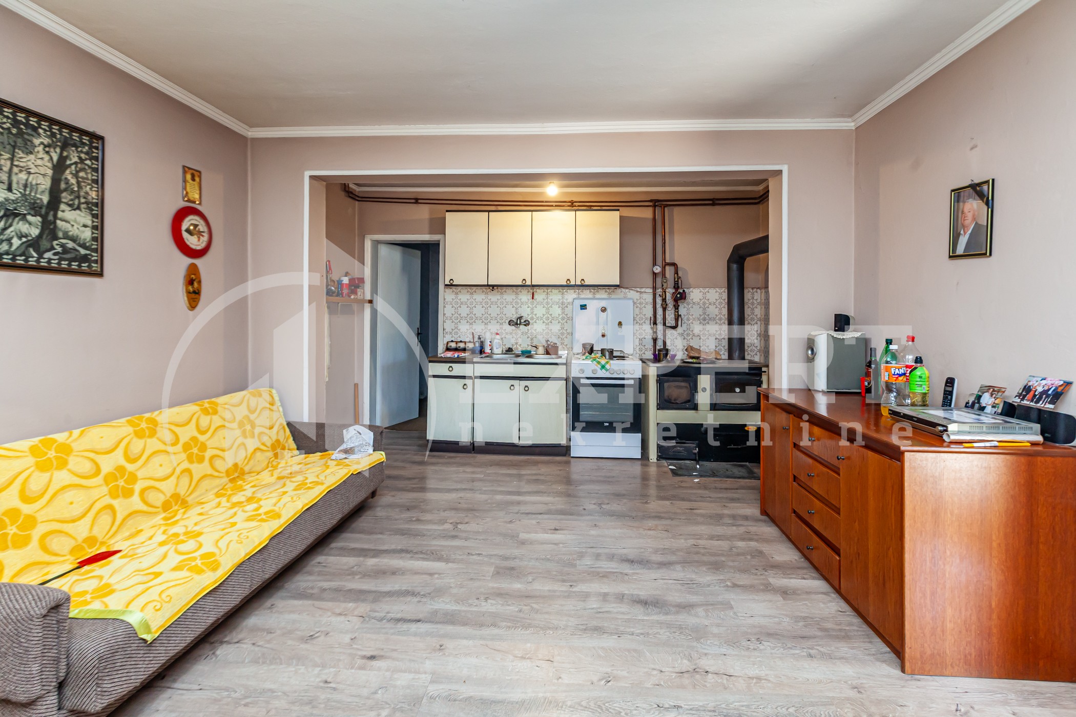 četvorosobna kuća, 450 m2, Gornji Matejevac, Gornji Matejevac ID: p-014372 9