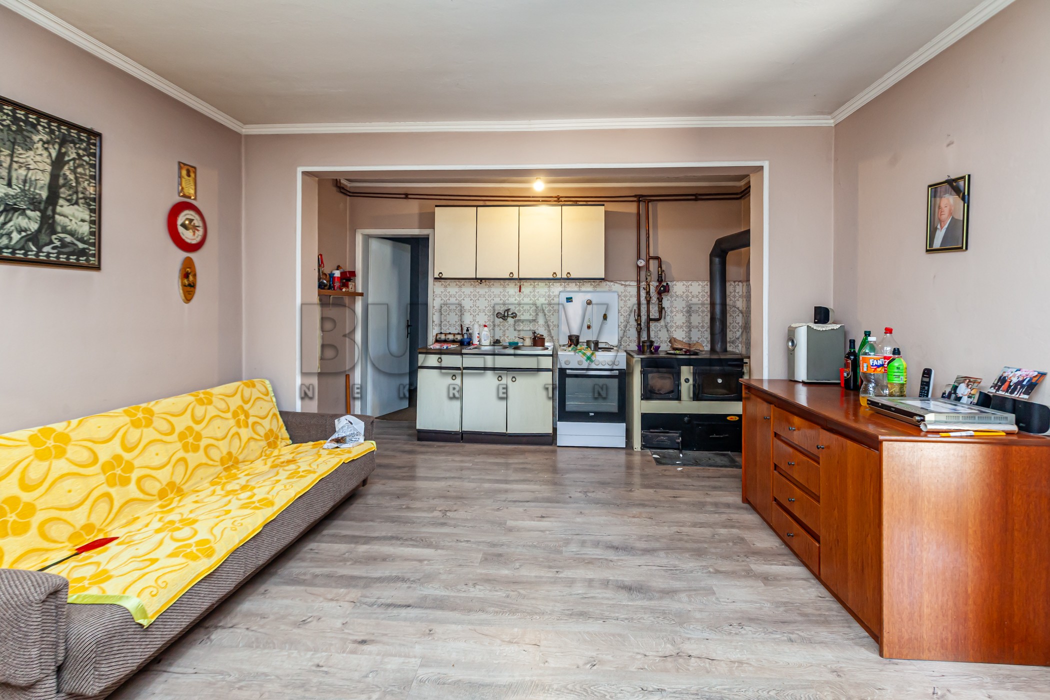 četvorosobna kuća, 450 m2, Gornji Matejevac, Gornji Matejevac ID: p-014372 9