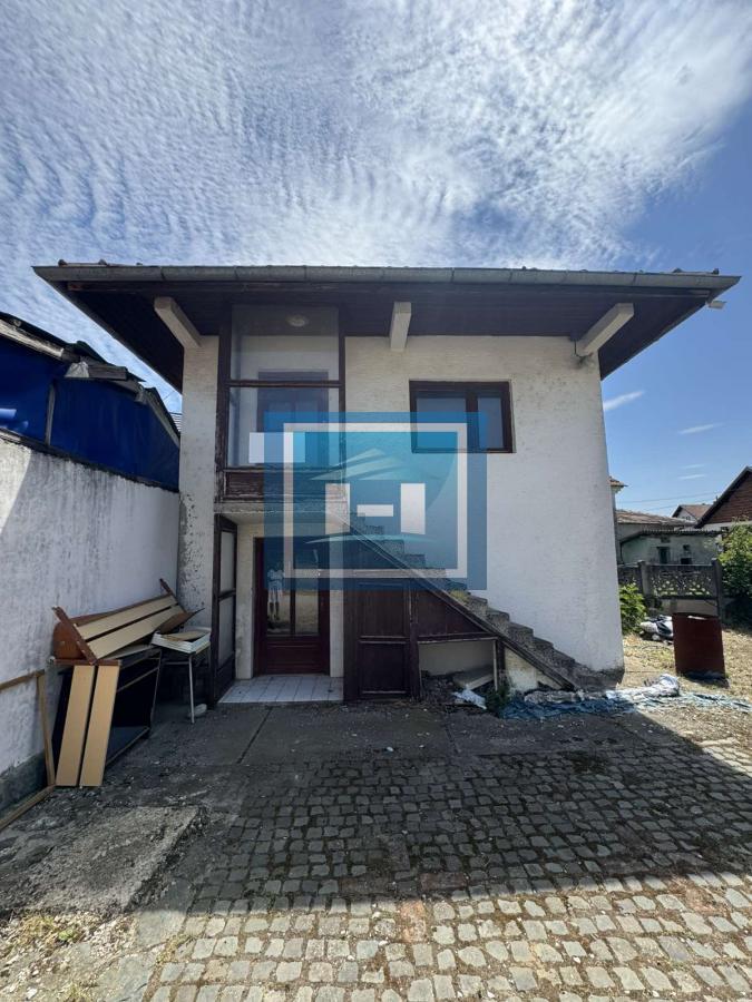 Izuzetna prilika: Poslovno-stambeni kompleks 900 m² na TOP lokaciji u Despotovcu 4