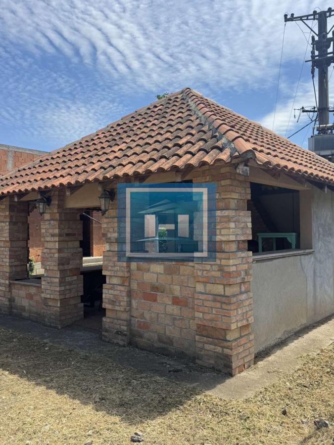 Izuzetna prilika: Poslovno-stambeni kompleks 900 m² na TOP lokaciji u Despotovcu 13