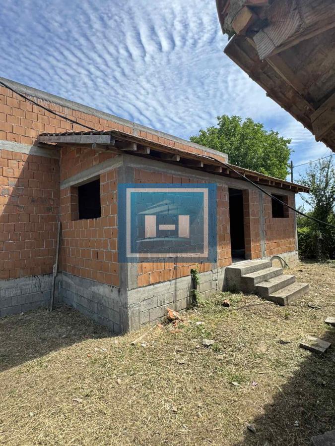 Izuzetna prilika: Poslovno-stambeni kompleks 900 m² na TOP lokaciji u Despotovcu 37