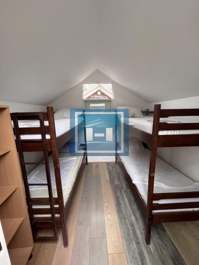 Na prodaju funkcionalan kamp u Buljarici, opština Budva – samo 400 metara od mora! 6