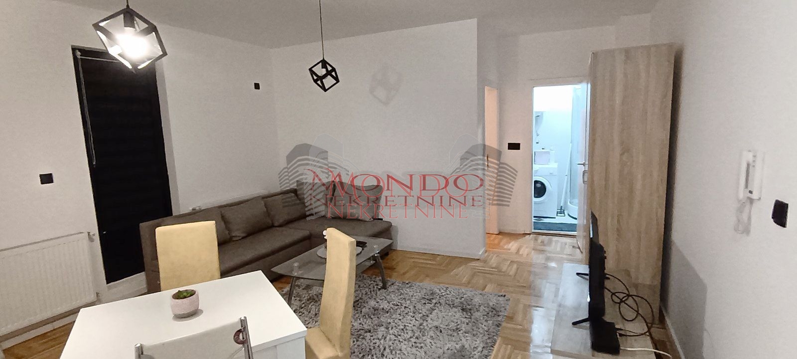 Jednoiposoban stan u novoj zgradi kod Retro kafica 3